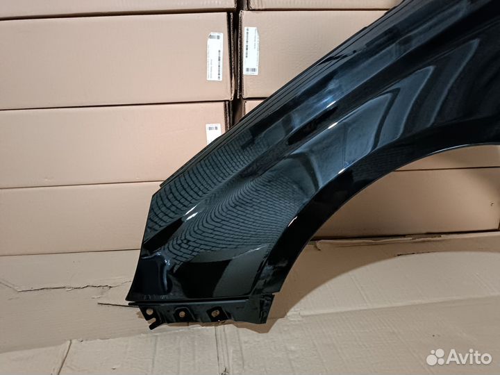 Крыло левое на автомобили Лада Веста цвет черный