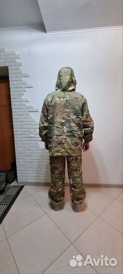 Защитный костюм