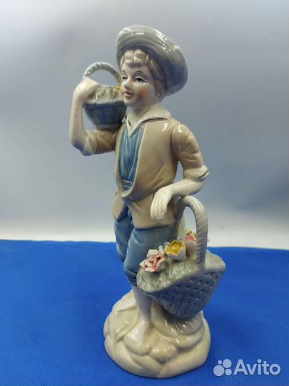Винтажная статуэтка 