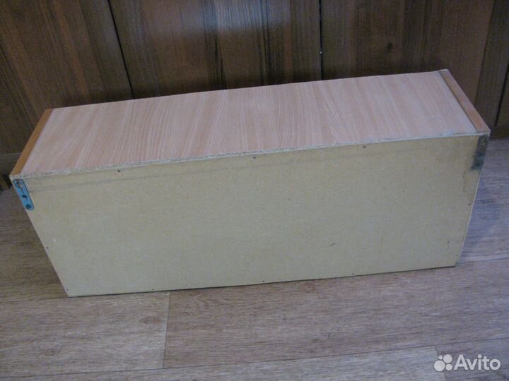 Полка настенная навесная