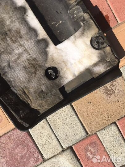 Крышка двигателя ZZ Toyota Corolla 9 Е120 Е130