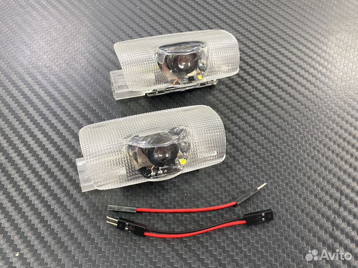 Подсветка дверей с логотипом Toyota (2шт)