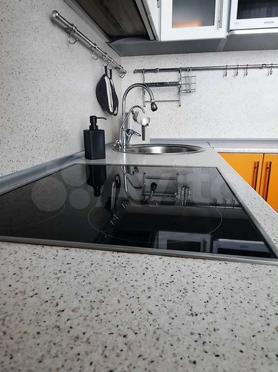 2-к. квартира, 49 м², 5/5 эт.