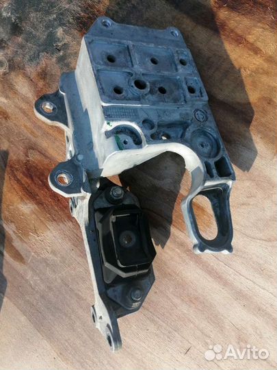 Подушки двигателя и АКПП hr16de j10 2013