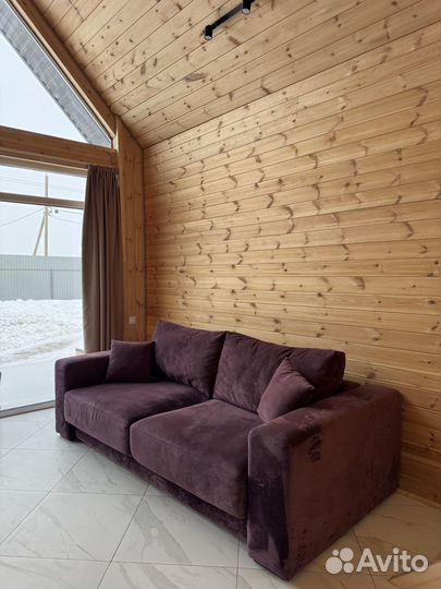 Дом с баней и бассейном