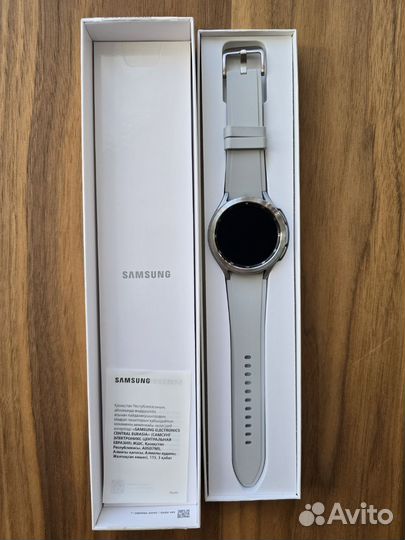 Samsung Galaxy watch 4 classic 46mm белые