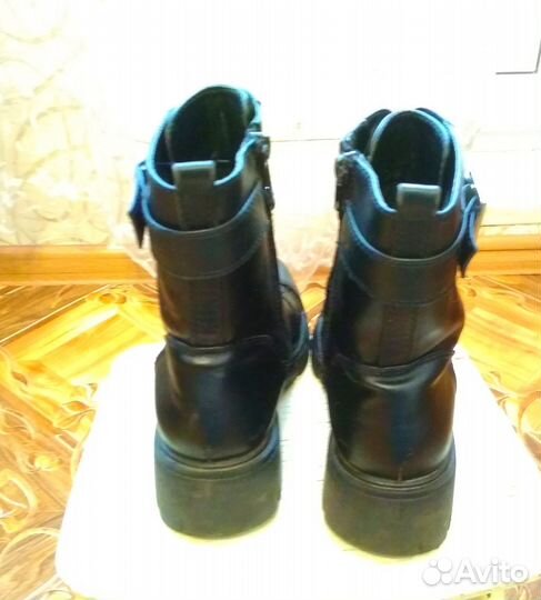 Ботинки демисезонные для девочки размер 35