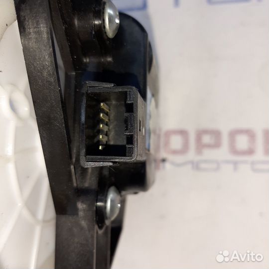 Привод заслонки отопителя D266-DC7AA hyundai sona