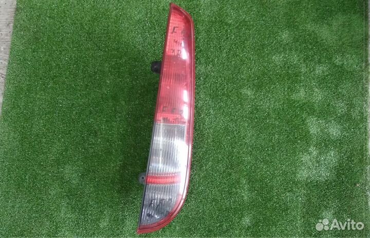 Фонарь правый Ford Focus 2 2005-2011