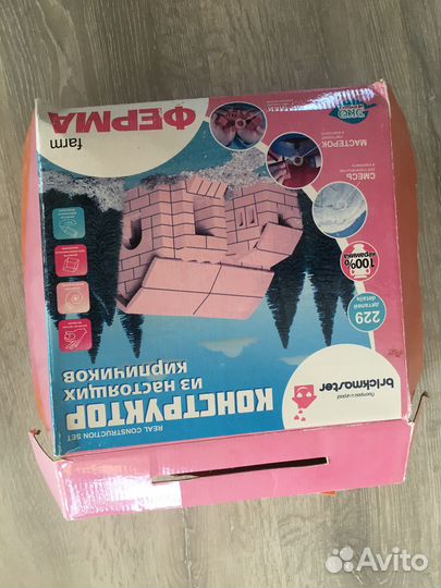 Конструктор из кирпичиков