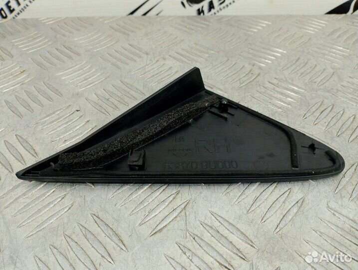 Накладка крыла передняя правая Nissan Note E11 1.6