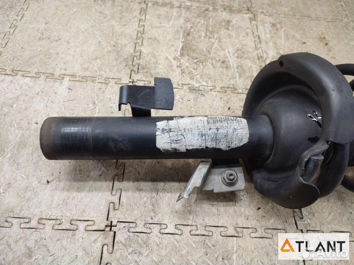 Стойка передняя левая volvo V50