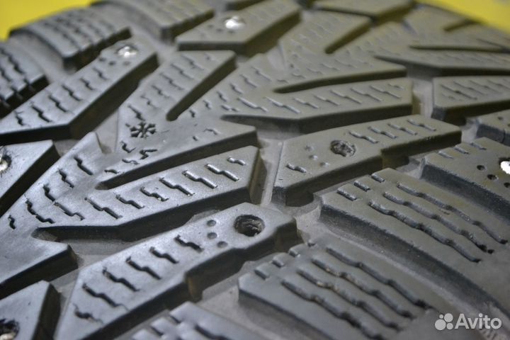 Nokian Tyres Hakkapeliitta 7 235/55 R17