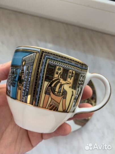 Кофейная чашка с блюдцем, сделано в Египте