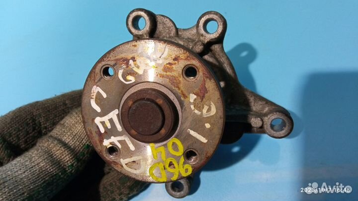 Помпа для Hyundai i30,Kia Ceed 2007-2012