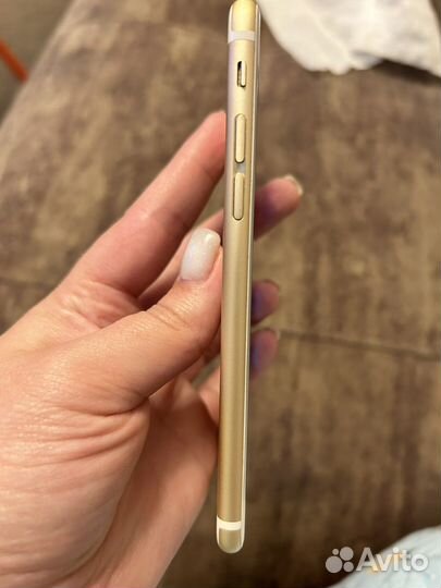 Телефон iPhone 6s