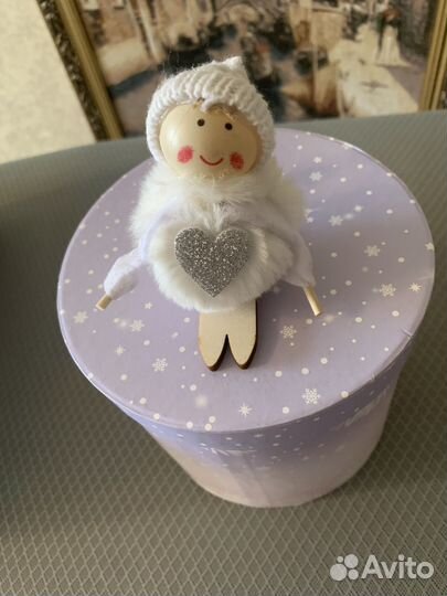 Подарочная коробка упаковка