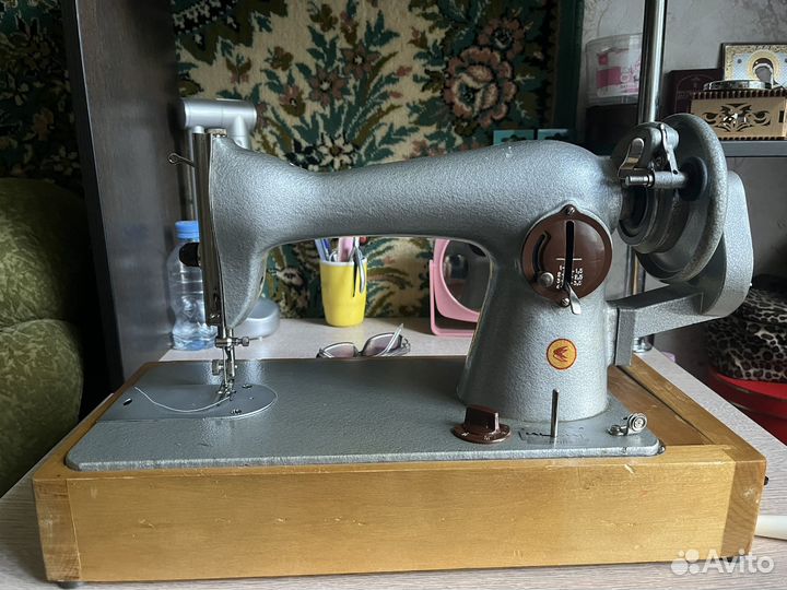 Швейная машина