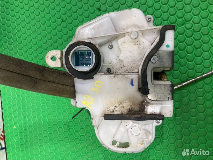 Замок двери задний правый Acura Mdx YD2 J37A1 2008