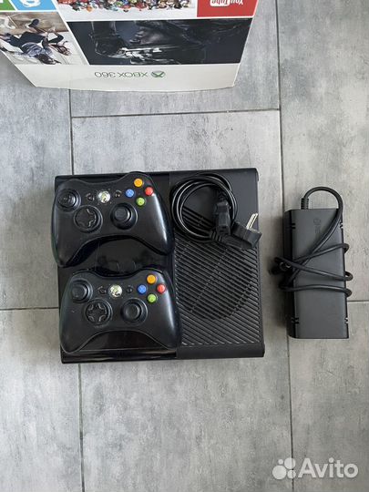 Приставка Xbox 360
