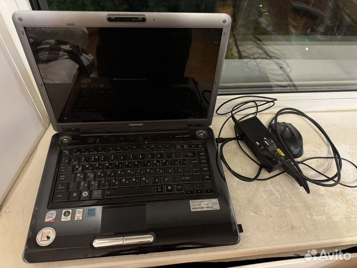 Ноутбук toshiba l775