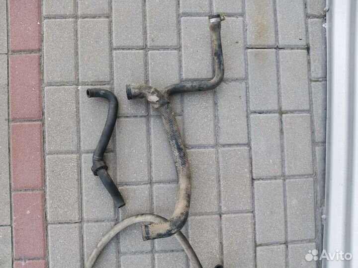 Патрубки системы охлаждения Мерседес W124