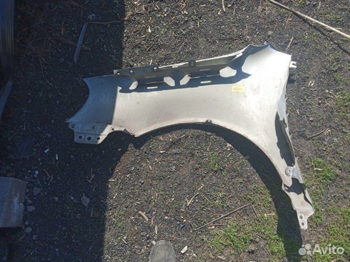Крыло переднее правое Volkswagen Golf5