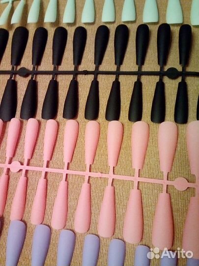 Накладные ногти для ног и рук