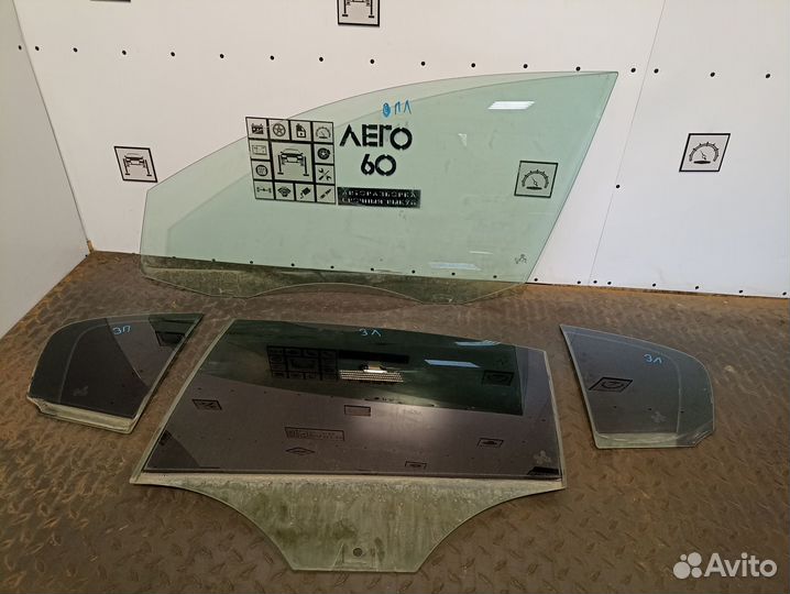 Стекло двери для VW Passat (B6) (Седан)