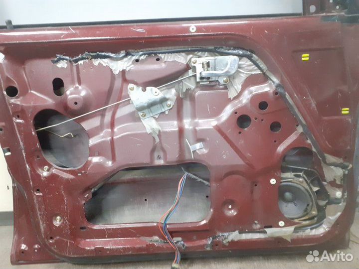 Дверь передняя левая Mitsubishi Pajero V21W 4D56
