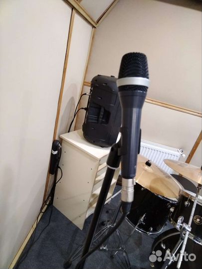 Динамический микрофон AKG D5