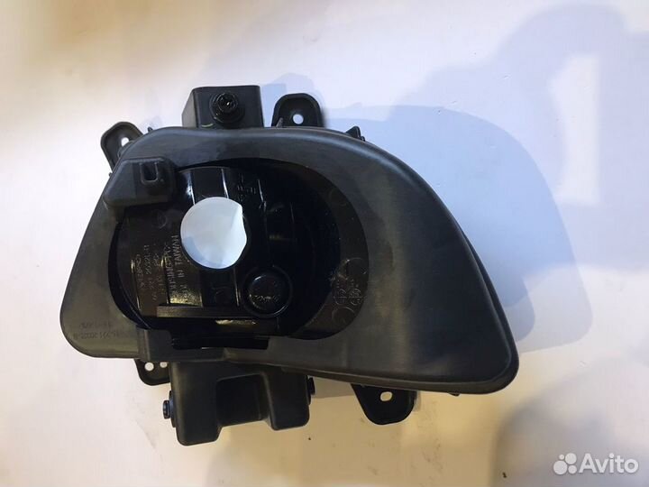 Фара противотуманная передняя левая hyundai I30 08