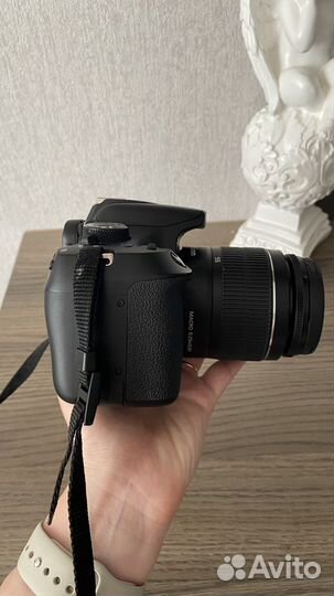 Зеркальный фотоаппарат canon eos 1300D
