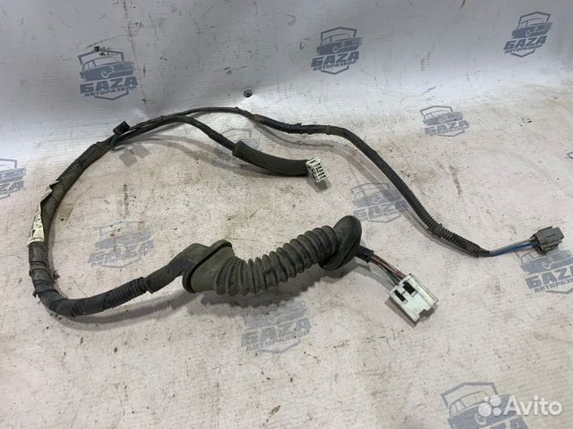 Проводка двери задняя правая Nissan Primera WP11