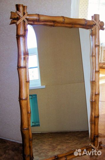 Зеркало в оправе