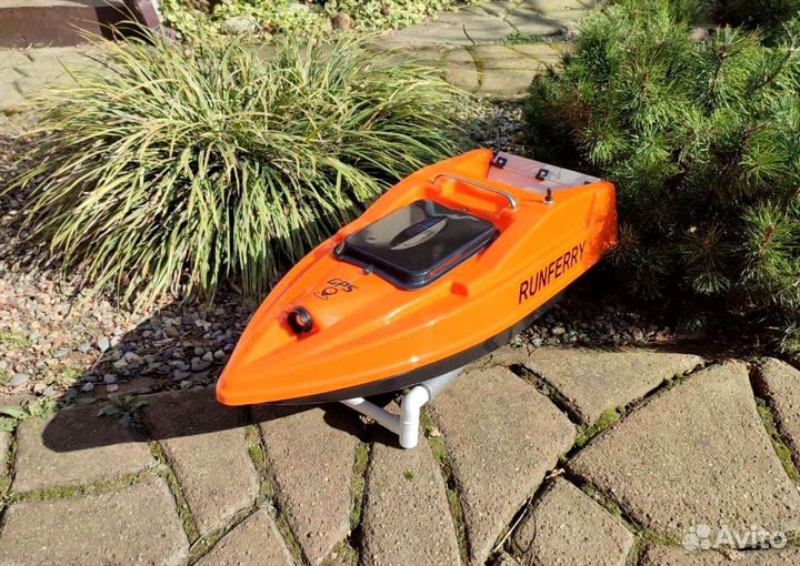 Прикормочный карповый кораблик Ранферри Solo V2