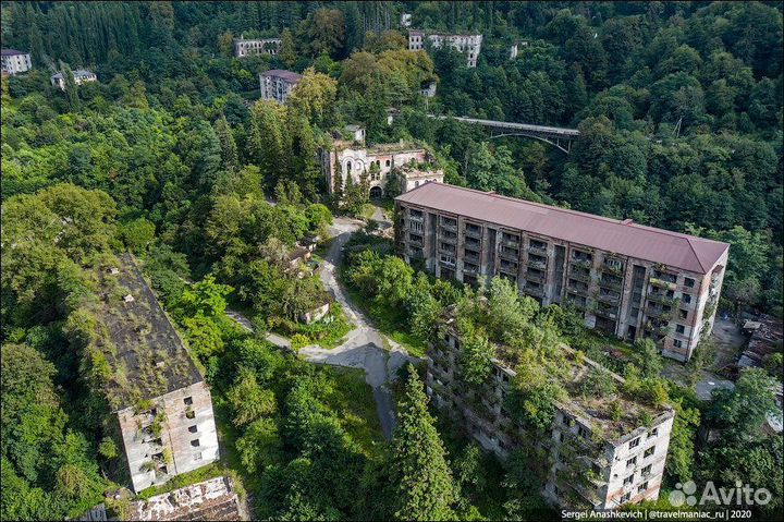 Тур в Абхазию / Города - призраки