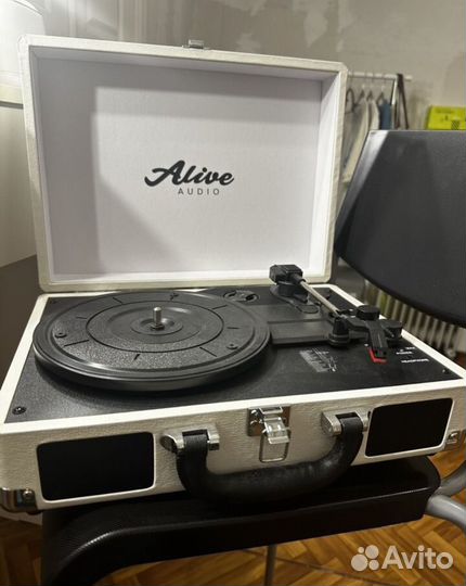 Виниловый проигрыватель alive audio
