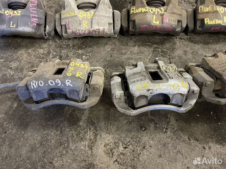 Суппорт передний правый/левый Kia Rio 2011-2017