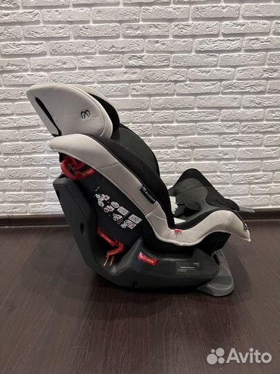 Автокресло carmate swing moon, Япония, 9-25 кг