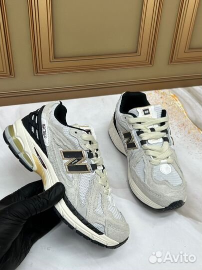 Кроссовки женские New balance 1906