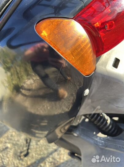 Скутер Suzuki Lets 4