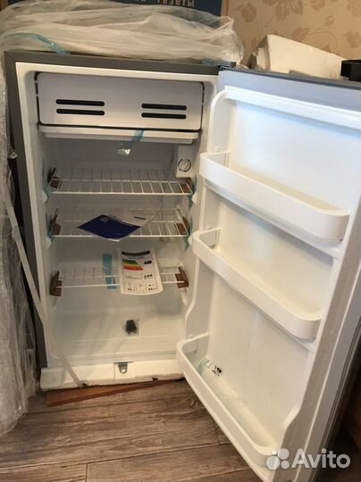 Холодильники новые.цены разные