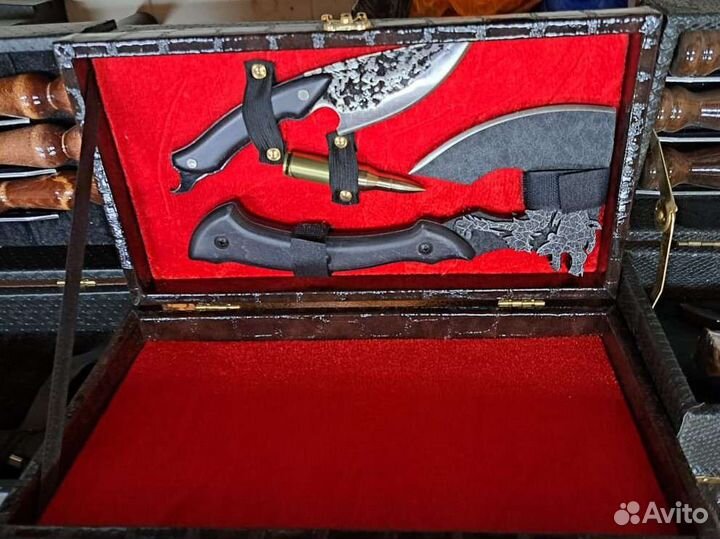Подарочный набор кованный топор и нож Акула