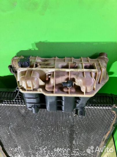 Радиатор системы охлаждения MAN TGA