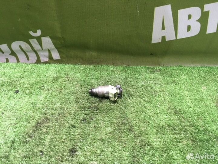 Форсунка топливная Chevrolet Lacetti J200 F16D3