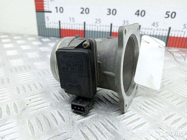 Расходомер воздуха (дмрв) для Audi A4 B5