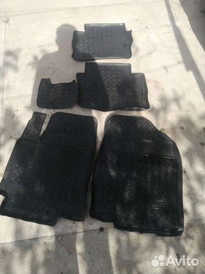 Коврики резиновые. Киа рио-3
