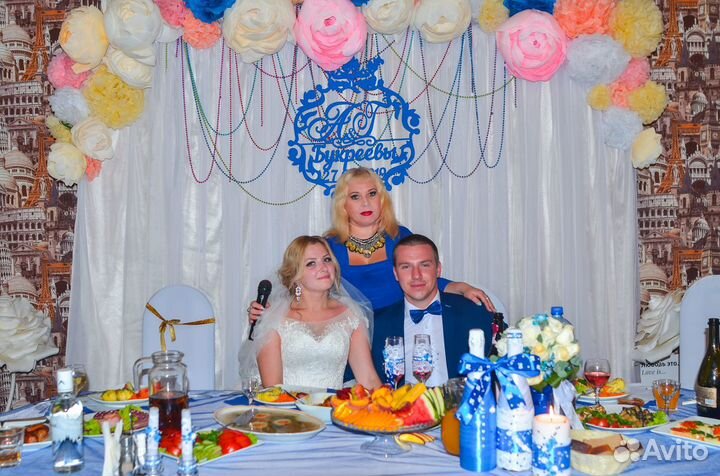 Ведущая+музыкальное сопровождение+дым+светомузыка