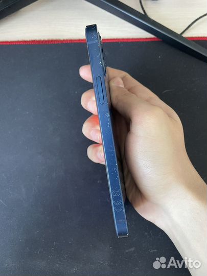 iPhone 12, 64 ГБ